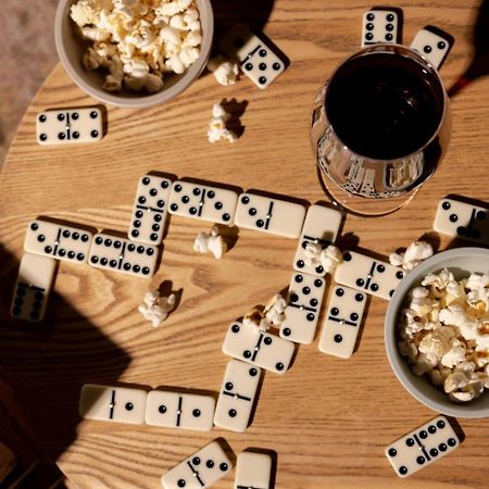Отель Moxy Бристоль Экстерьер фото
